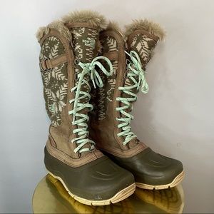 The north face winter boots size 7